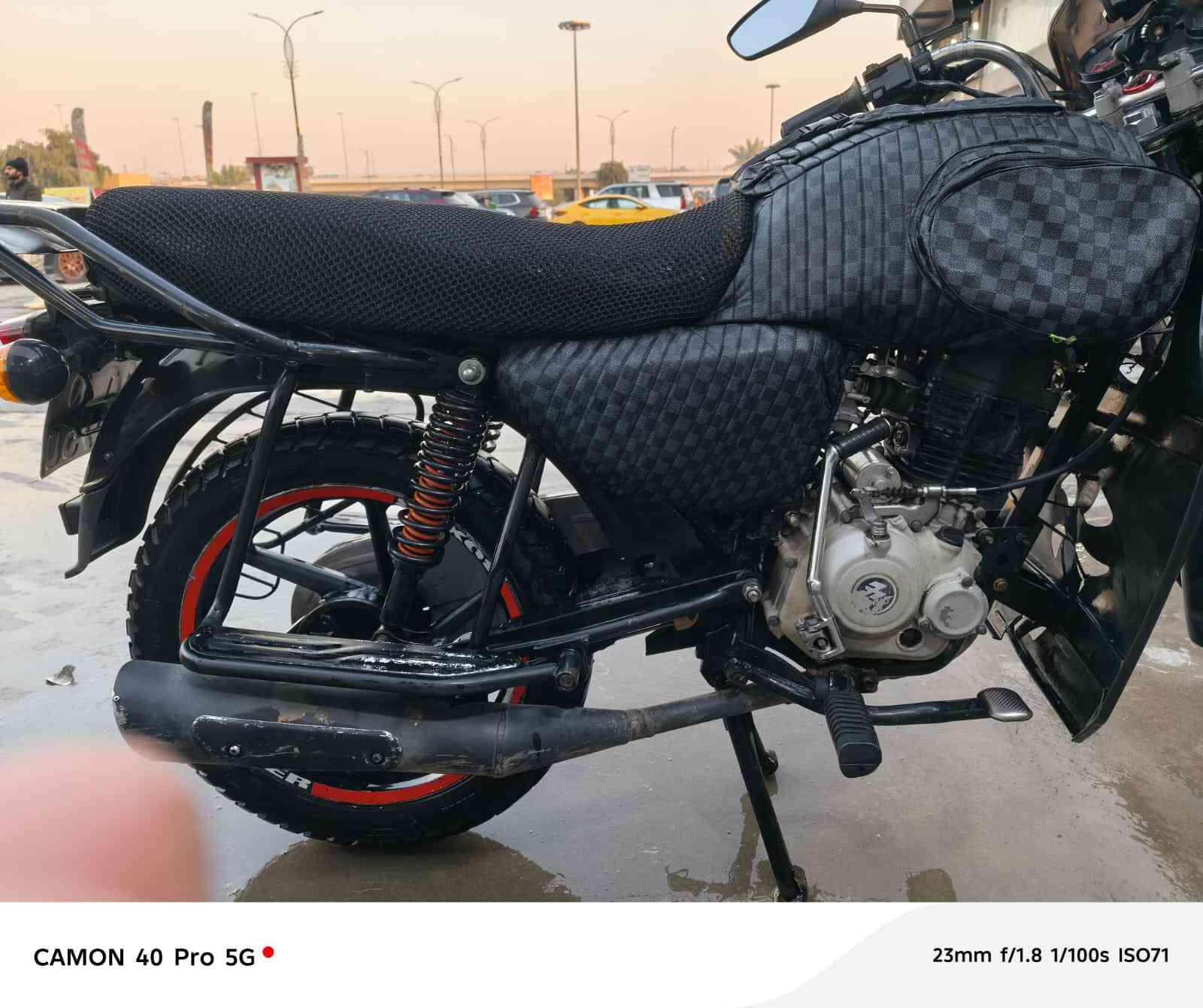 سلام عليكم . بوكسر 2021 مرقم كامل تحويل ثاني يوم دراجه نضيفه وصافيه ومابيها اي مشاكل وهاي صورها كدامكم 
السعر مليون و 850 وبيها مجال بسيط . للاستفسار 
***********
