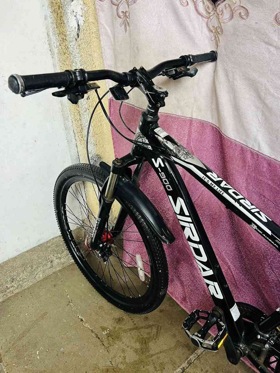 سلام عليكم شباب بايسكل ماركهSIRDAR
بايسكل نضيف كلش حجمه ٢٧ونص 

بريكات امامي خلفي شغالات كير خلفي ٩نمر امامي ٣

دبل شغال قفل وفتح 

بايسكل كله مختم SIRSARحته لكشن مالته لبلادي 

لبايسكل نقصه ستان ونقصه يده مال كير الامامي انكسرت عندي لباقي كله شغال سعر ب١٤٠وبي مجال مكاني بغداد حي النصر ***********
