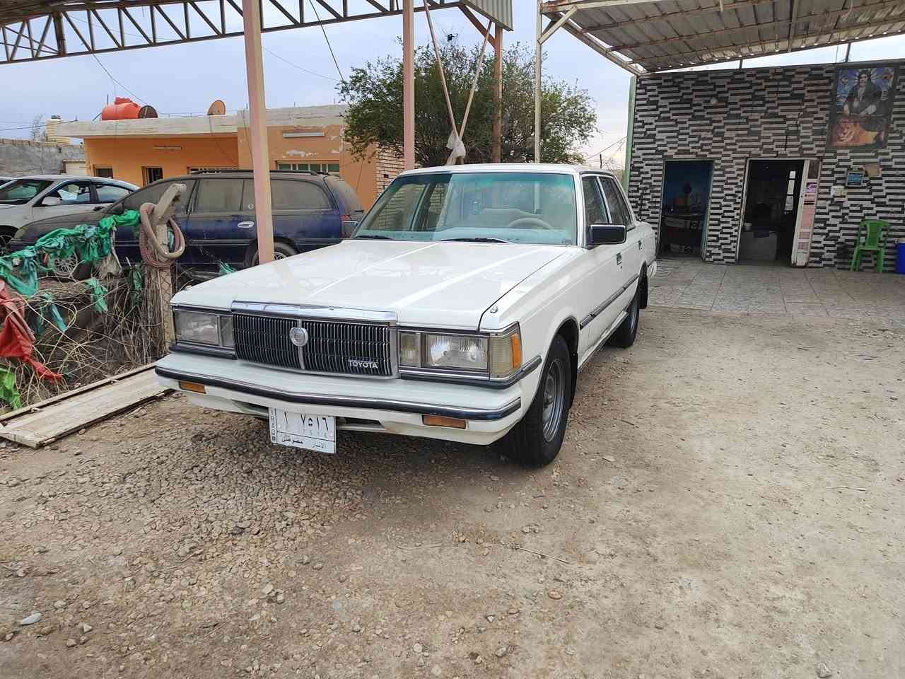 السلام عليكم 

سوبر 1982 رقم انبار الماني مشروع وطني مجدده لغاية 2028 تحويل ثاني يوم 

كير عادي محرك ابلادي 5M مكفولات 

السياره مكفوله من الضربه و التبديل و الخياس و الصبغ

اريل ابلاادي كهربائي مسجل ابلادي شغال سياره عل وضع الشركه 

تخم تاير جديد حداديه جديده كهربائيات كله شغاله 

سياره جاهزه من كلشي و مال جناي 
عنوان بابل القاسم ع 
السعر 65

***********
