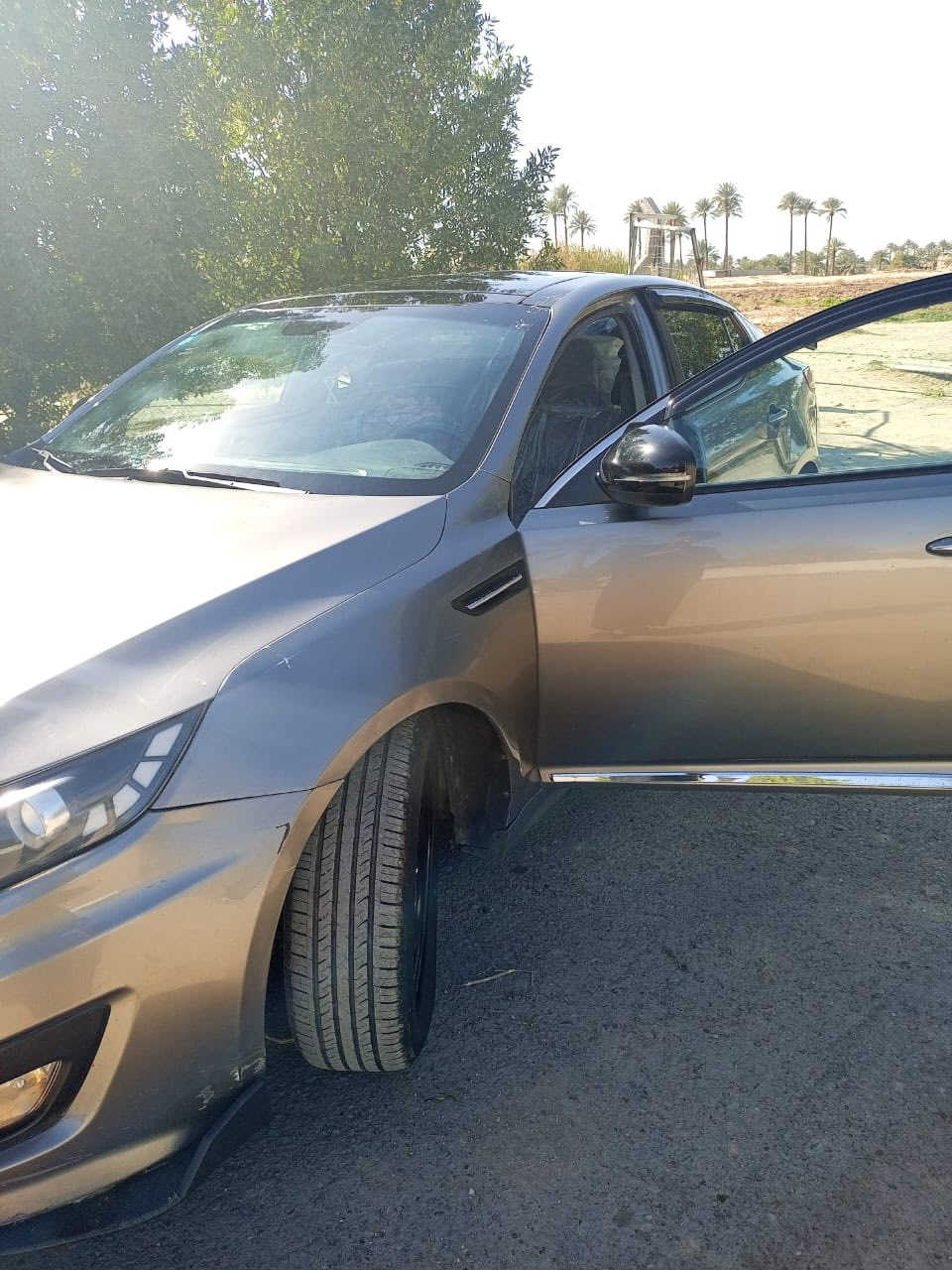 للمراوس     بمارسدس كون نظيفه
اوبتيما موديل 2012 رقم بغداد بسمي 
وارد امريكي محرك 2000تيربو.  
السيارة فول مواصفات vip
بيها مكانات صبغ بدون دواخل ابيع حزام. 
السيارة متعوب عليها و نظيفه مال جناي. 
تخم تاير جديد صدر جديد باتري جديد ادامة منظومة بانزين و كلشي جديد. 
اخوان يرحم والديكم لحد يكسر بالسعر والي ماعنده يدلل 
مكان السياره بغداد الكرخ
سعر 98$ 
***********
