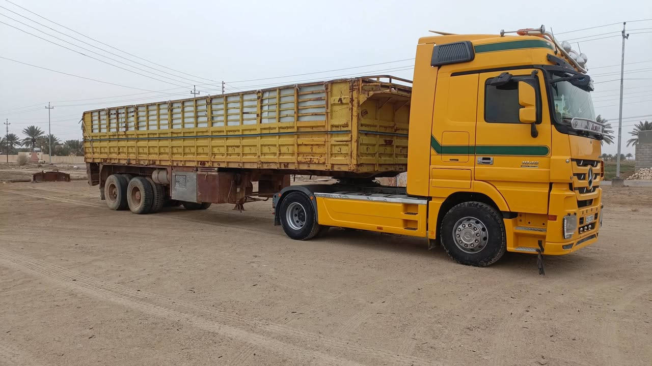 عربانه لبيع حداديه شاصي 16 مجموعتها 14 جديده دناكير برينه سربس شريد 3 موجود جيب وشد الثالث تايرتها تعبانه مال وكفه جناب جدد ثلاجه مطبخ صناديك كاعيه جديده مقلفه العربانه السعر 60 وبيها مجال لشراي مكانه الرمادي الخمسه مكلف بنشر مارد خاص استفسار عل رقم  ‏‪***********‬‏
