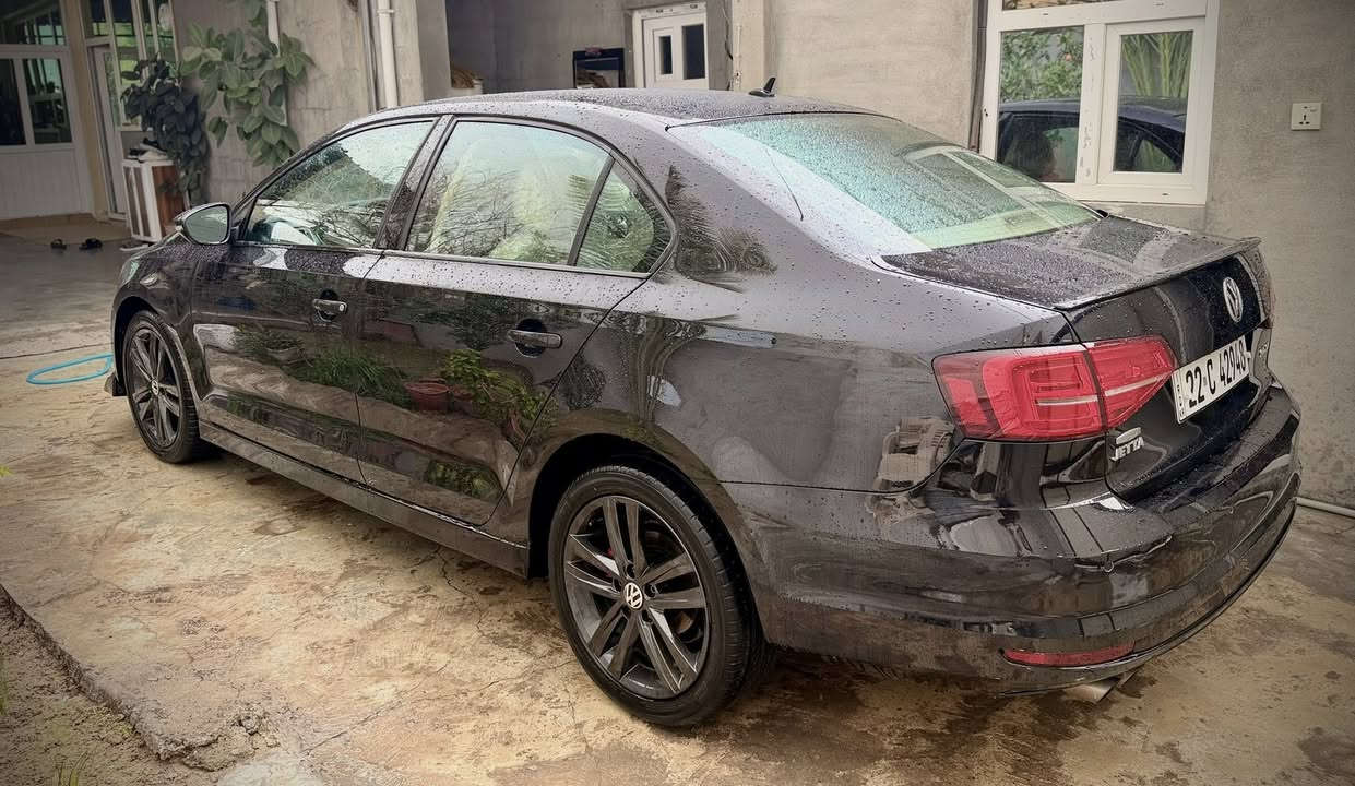 جيتا ٢٠١٦ خليجي ٥ بستؤن
٥ بستون محرك ٢.٥ 
فول مواصفات

صلايد
كشنات جلد
داخلي اصفر بيلادي
شاشة و كاميرا
حساس خلفي و امامي
لايت ليد

رقم و سنوي جديد
ماشية ١١٧ 

جاملغ وراء طرف سكن صبخ خلل مصنعى بدون دواخل بدون ارباك بدون معجون
٢ مكان شوية تعديل بارد

مكان اربيل
***********
