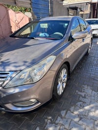 ازيرة • ٢٠١٢ • رقم بغداد