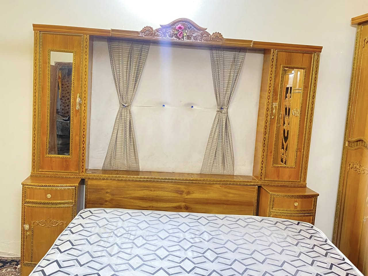 غـرفه اخشـاب جديده كلـش مستعجل عليهه السعر بـ750
الرقم :***********مكاني حي السلام شارع الكوسترات📞
