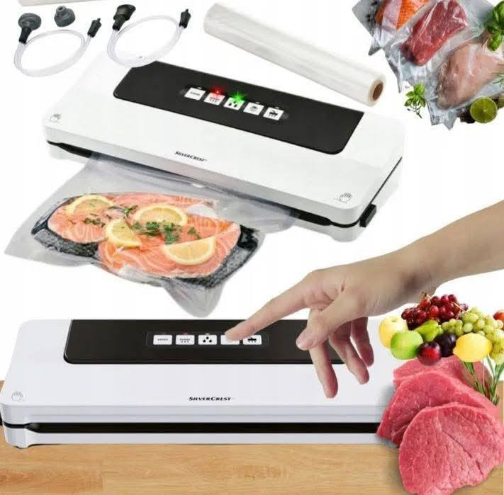 جهاز تفريغ الهواء وتغليف الأطعمة سيلفركريست  وسويج ان (Silvercrest Vacuum Sealer)  يتميز بالتالي:
الطاقة: يعمل بقدرة 125 واط لتفريغ وإغلاق الأكياس بشكل محكم. 
الوظيفة: يجمع بين إخراج الهواء والإغلاق في خطوة واحدة، مما يحافظ على نكهة الأطعمة وطزاجتها لفترة أطول. 
الاستخدام: مناسب للأكياس حتى عرض 30 سم، ومثالي للطبخ بتقنية "السوس فيد" (sous-vide). السعر ١٠ الف اعتماد واتساب ***********
