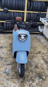 سلام عليكم
دراجه شحن للبيع 5بطاريات صار أقل من شهر 
ماخذها جديده من حسن وحسين 
شراي يتصل ***********
عنواني بغداد البلديات
