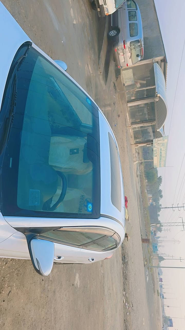 النترا خليجي 2020 رقم بغداد انكليزي ماشية 99كم بأسمي فول مواصفات بصمة أبواب وبصمة تشغيل مكفولة عدا شخط خفيف باب الصدر تقريبا 10سم ما مبين السيارة حلوه ونظيفة جدا سعرها 176$ مكان السيارة بابل المركز ***********

