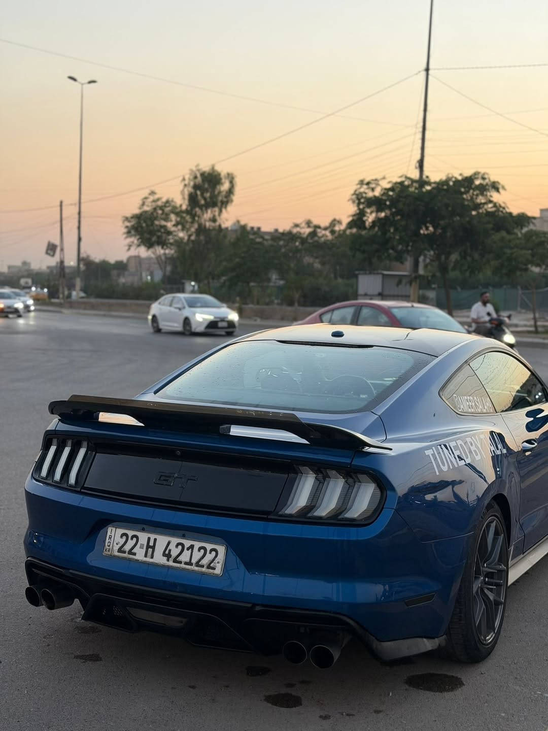 𝙈𝙪𝙨𝙩𝙖𝙣𝙜 𝙂𝙏 𝙏𝙧𝙖𝙘𝙠 𝙋𝙖𝙘𝙠 2 🏇💙
الموديل : [ 2017 ]
المحرك : [ V8 / 5.0 ] 🔥
الگير : [ عـاادي 🕹️ ] 
الممشى : [ 48 الف ميل ]
اللون : [ أزرق - مميز ] 🌀
الحالة : [ السيـارة وارد أمريكا ضررهـا جاملغ + بنيد مبدل ومصبوغ ، وبالعراق انرش جاملغ جهة عكس السائق ]

[ لمعرفة السعر اترك تعليق داخل المنشور وسوف يصل اليك مباشر عبر رسالة نصية ] 📥

[ الـــــمـــواصــفـــــات ]

- السيـارة فئـة 𝙏𝙧𝙖𝙘𝙠 𝙋𝙖𝙘𝙠 2 فووول مواصفات 1 / 1 

[ الاضـــــــافــــــاات ] 

- شـوتة JLT مفتوحة 
- هدرز لونك تيوب JBA مع الدوان بايب
- اكسل 3.73 تراك بكج اصل
- كلج سبك ستيج 2
- دركـة ستيـرن كاربـون ڤابيـر
- بـك لايـت أوربي 
- عـدسات زينـون 

الموقع : [ بـغـداد ] 📍

للتواصل واتس اب او اتصال : [ *********** ]
