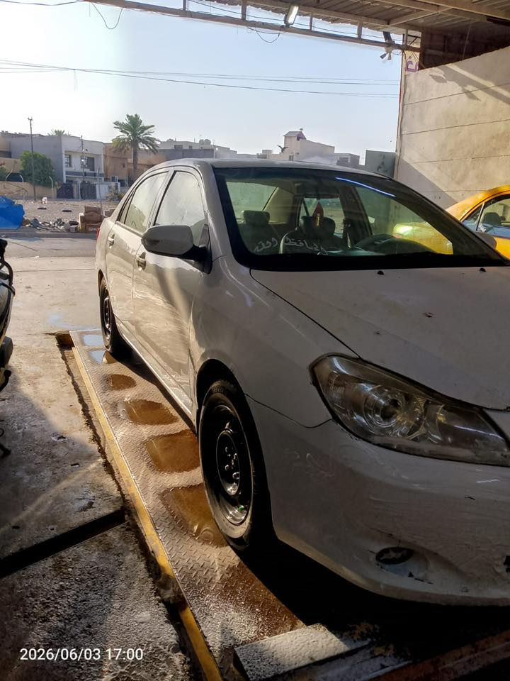 السلام عليكم بيوايدي جي 3للبيع كير محرك تبريد تدفأه كفاله مكفوله من الصبغ بيها طخات بصيطه محرك بلاد كير عادي العنوان بغداد حي الجهاد سعر 58 بيهة مجال حك جيه رقمي ***********
