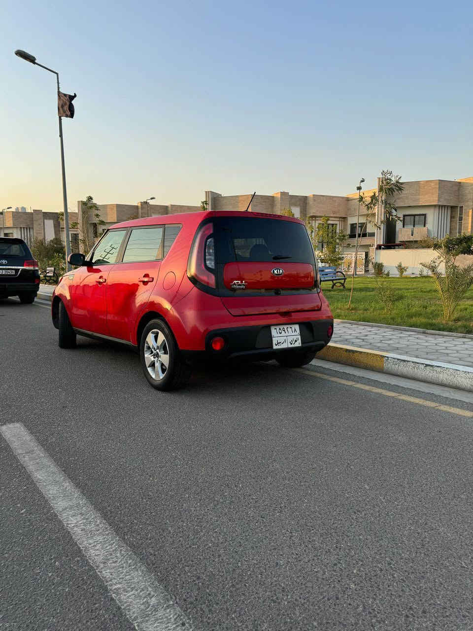 السلام عليكم
كيا صول 2019 للبيع
محرك 1600
ماشيه 106 الف ميل
السياره وارد امريكي ضربتها جاملغ جهه السايق وبنيد صور الحادث مرفوقه بالمنشور 

رقم اربيل بأسم كردي السنويه تنتهي بشهر 2

السعر ب 135 وبيها مجال حك الجيه 
***********
مكان السيارة البصرة البصرة, العراق
