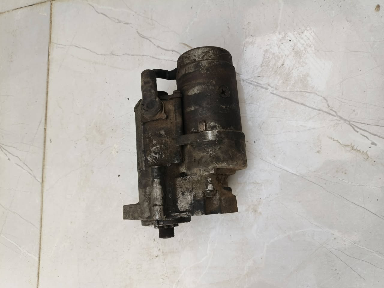 السلام عليكم دينمو +سلف+باور
مسكر كلهم حاويه للبيع 
الاتصال***********
