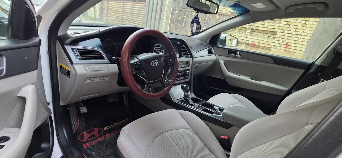 سلام عليكم
سوناتا ٢٠١٦ وارد امريكي  محرك ٢٤٠٠
باسمي شرط تحويل  سنويه وهزه وفحص وارقام كله جديد بدون نواقص ابدد
مواصفات 
داخل بيجي لايت زنون كهرباء شاشه جبيره تحكم ستيرن  ٣ وضعيات قياده 
صبغ جاملغ وبنيد بدون دواخل ابددد
وبيها ربع باب خلفي فقط مو كامل
عارضها ١١٥ ومجال بسيط 
مكاني بغداد الكرخ
***********
