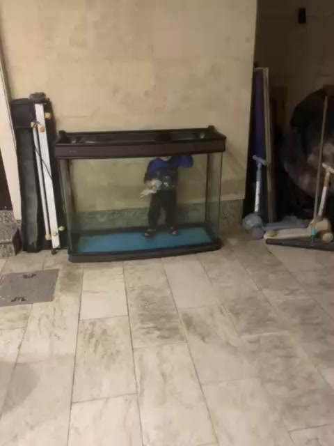 حوض كامري قياس 120*80*40 بدون ميز نضيف جدا سعره 150الف نهايته مكاني البلديات
***********
