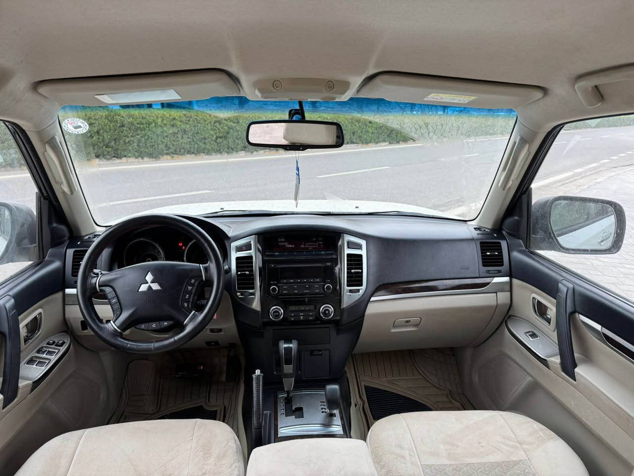 ميتسوبيشي باجيرۆ مۆدیل 2020 مەکینە 3500 نە سبوخ نە ساردەکوت هیچی نیە گێر و مەکینە بەشەرت بەناوی خۆمە رەقەم و سەنەوی نوێ یە 
نرخی 2 دەفتەر و مەعامەلە…
*********** أربيل, العراق
