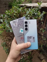 تكنو كامون ٤٠ برو 5G • ٢٥٦ • ١٢+١٢