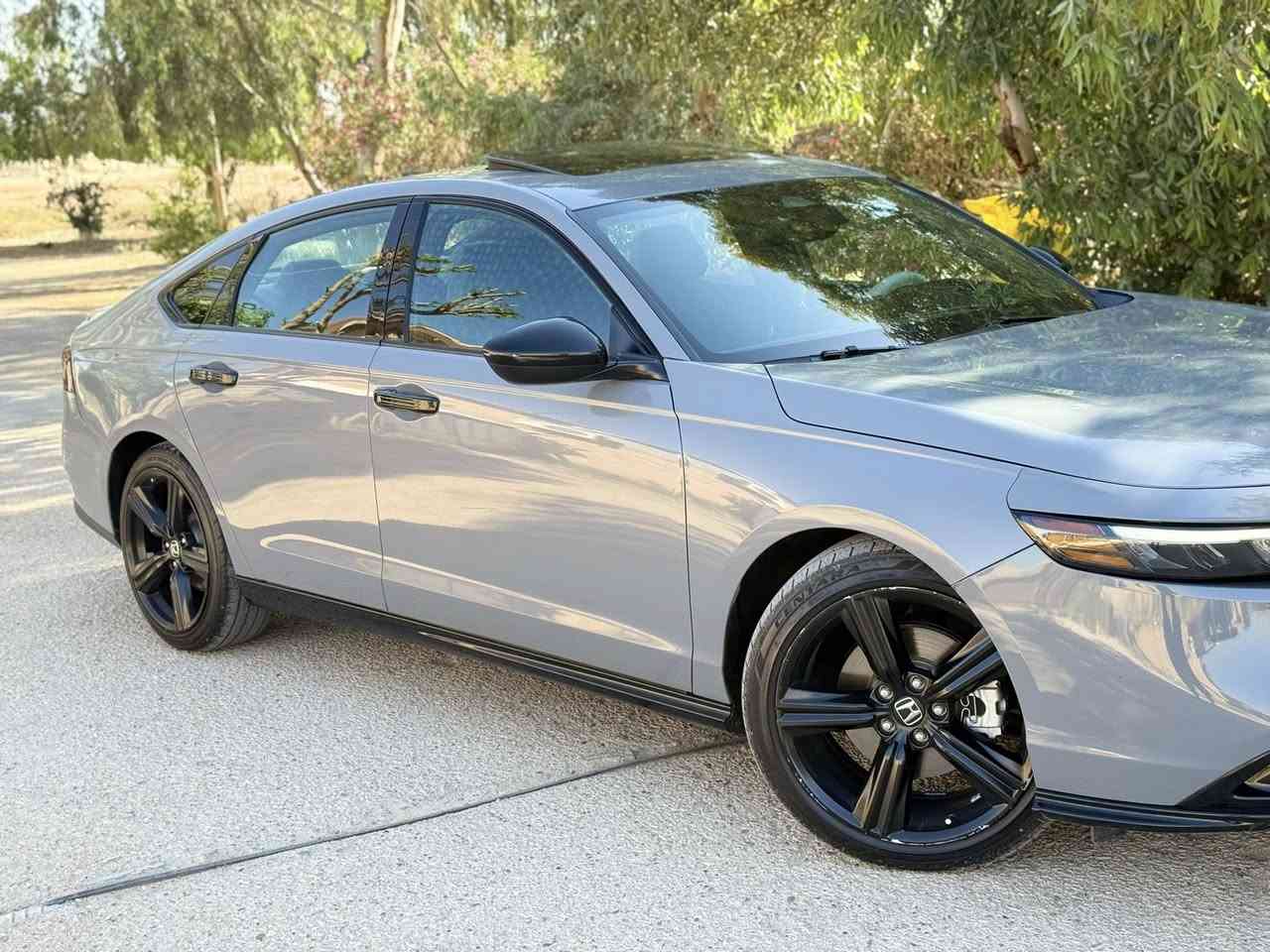 السلام عليكم 🔷

 هوندا اكورد 2023 هايبرد مواصفات sport Lالمعروفة 
حادث جاملغ خلفي وربع قبق الجنطة بدون دواخل  وبدون ايرباك 
مكان السياره بغداد الدوره 
رقم بغداد باسمي شرط التحويل ثاني يوم 
‭0775 228 9920‬ متوفر واتساب 
السعر 190وبي مجال
