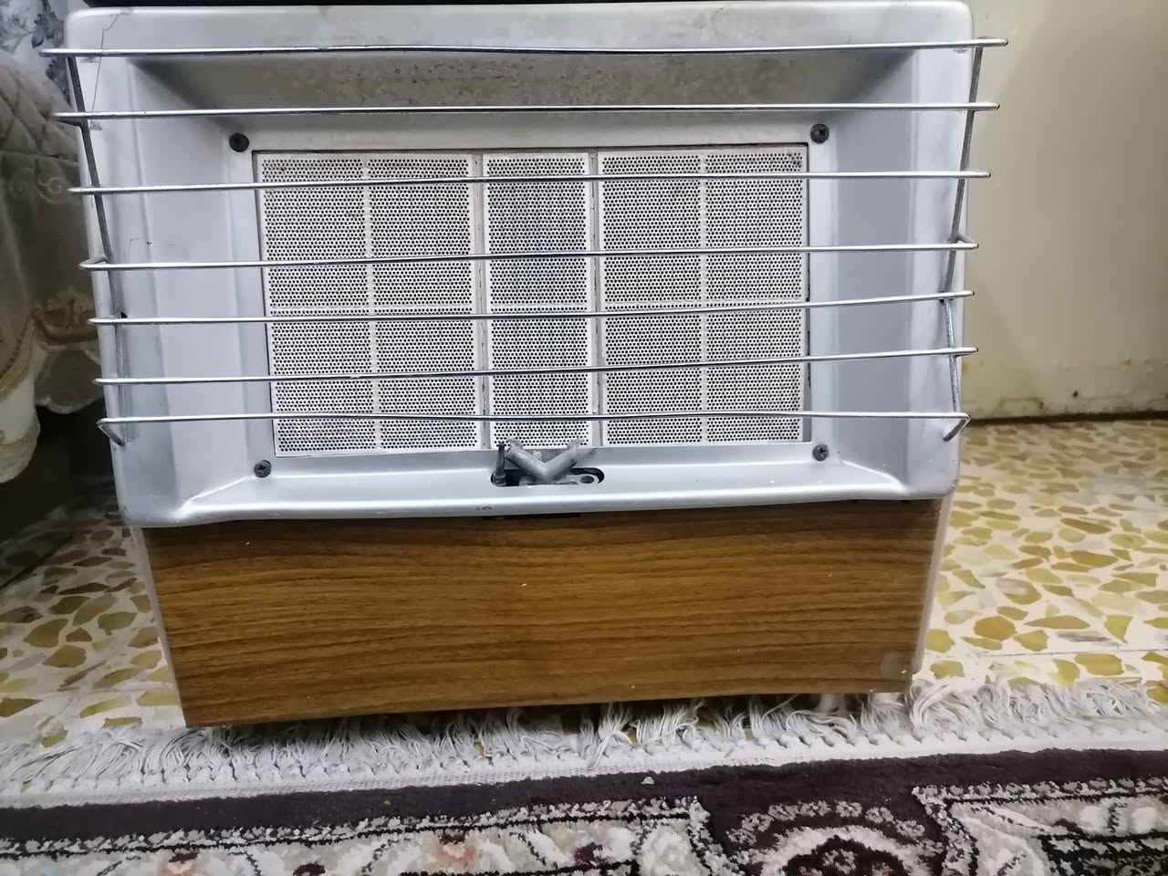 السلام عليكم ورحمة الله وبركاته جبنالكم تحفه فنيه صوبه غازيه اسبانيه خمس نجوم كلش حلوه وا راقيه شرط الشغل شرط النظافه كامله ما بيها نقص او عيب للبيع السعر خاص مكان موصل يوجد توصيل كافه محافظة العراق وهذا رقمي *********** موجود واتساب علا هذا الرقم
