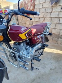 دراجه موديل 25زيرو للبيع أو مراوس المكان بيجي رقم الهاتف 07830982710