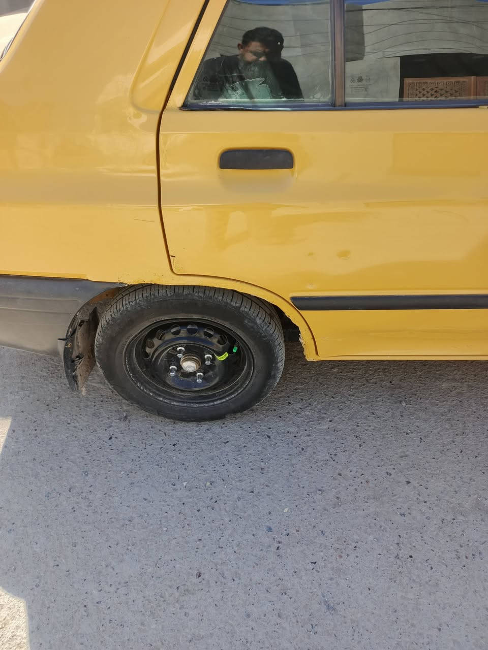 كيرمكينه كلج تايرات دواخل شواصي كفاله بيه ثكل قليل بلمشط وبيه جاملغ الأيمن اثر طخه بسيطه والثاني جماليه حداديه ١٠٠/٨٠ تبريد مااعرف شبي ابيع عاطل  باسمي اليوم دكيت الوحات جاهزه السياره السعر 32 وبيه مجال ترهم مراوس حسب القناعه العنوان بغداد الزعفرانية


**إذا كنت صاحب هذا الإعلان وتريد حذفه لأي سبب، رجاءا أرسل رسالة إلى الدعم الفني**