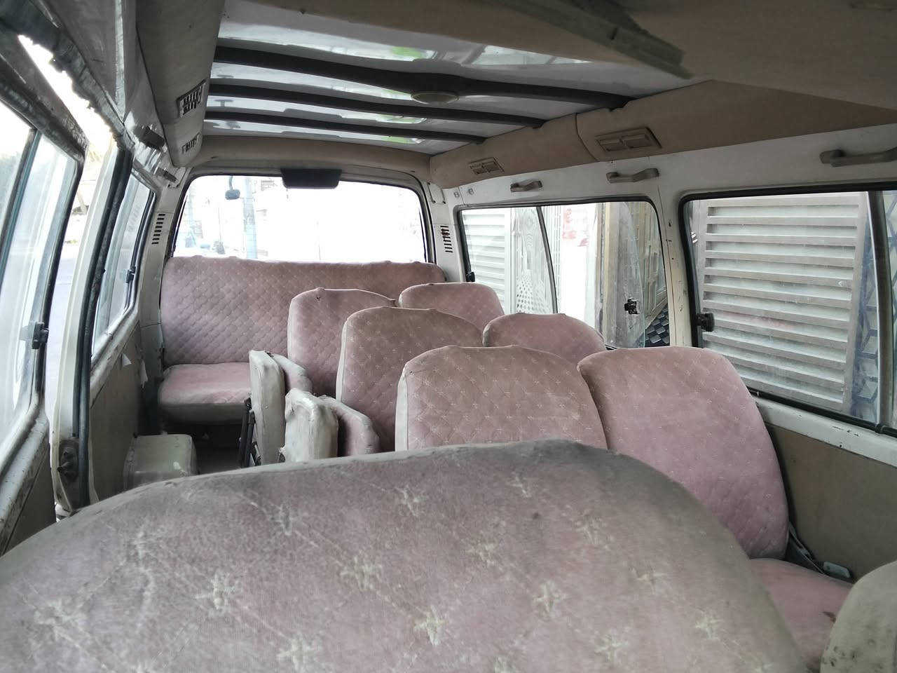 سيارة فتون موديل 2010  مكانه بغداد الحيره الأولى وباقي تفاصيل الاتصال علا هذا الرقم ***********
