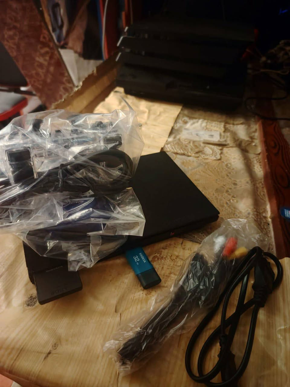 للبيع بلي 2   ps2 بي حوالي 80 لعبه كلش قويات 
بلاك /اله الحرب 1/ اله الحرب 2 / يوربان ريجن حرب الشوارع / دريڤر/ كراش / مورتال / سباق سيارات زوجي 
بيس طوبه  21 24 20 / تكن / كود هاند / جيمس بوند  / وهواي العاب قويه
جوستكين اصلي بي غير مستخدمات جهاز مال باله ملحقاته مجيسه جهاز نضيف السعر 50 وبي مجال قليل .. 
ديوانيه حي الجامعه قرب مدرسة الجامعه الابتدائيه .. 
تفاصيل اكثر خاص


**إذا كنت صاحب هذا الإعلان وتريد حذفه لأي سبب، رجاءا أرسل رسالة إلى الدعم الفني**