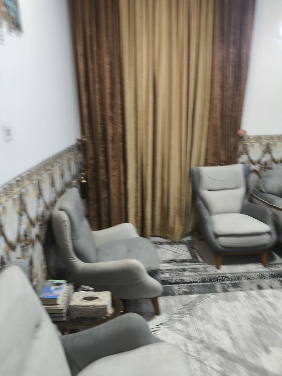 السلام عليكم طابوزراعي سند25مع اقرارمحكمه للبيع نقداوبلقصدعلشكل نص المبلغ والباقي حسب الاتفاق اكيد السعر110البناء كونكريت مال جناي المكان شارع المطارالقديم قرب مدرسه انوارالسجاد خلف مزرعه الحبوبي باقي التفاصيل خادم واتساب ***********
