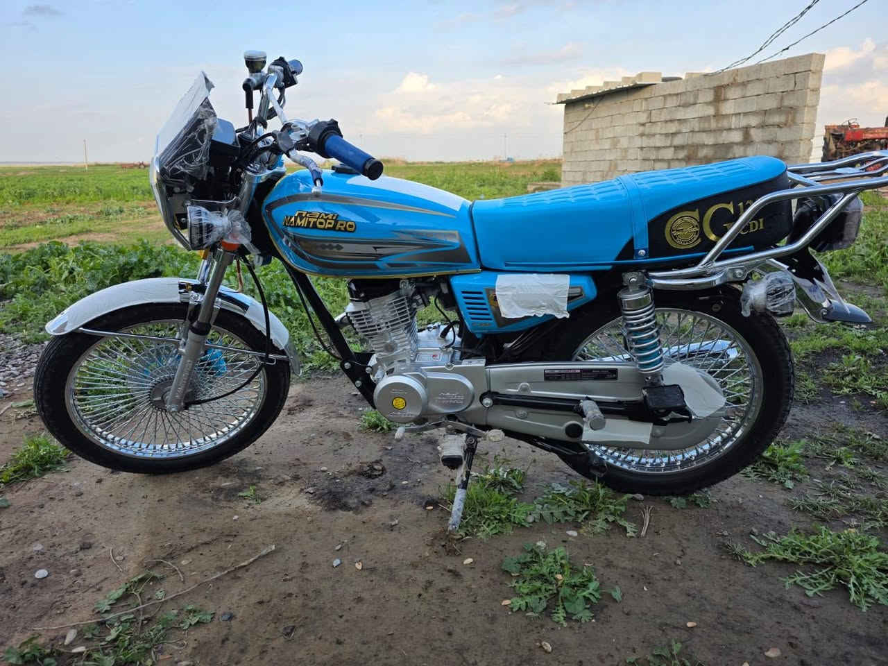 متاح نامي برو
موديل 25 اخو الصفر 
725وبي مجال


**إذا كنت صاحب هذا الإعلان وتريد حذفه لأي سبب، رجاءا أرسل رسالة إلى الدعم الفني**