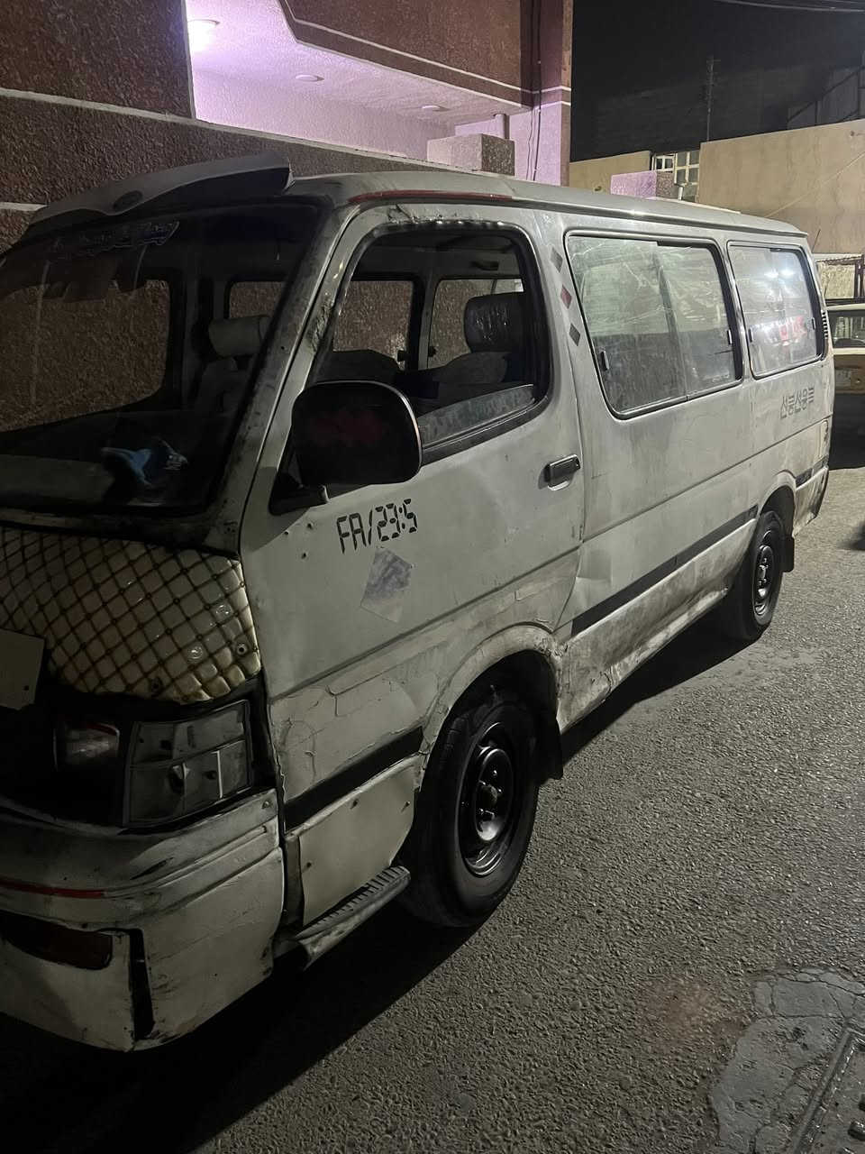 السلام عليكم سياره للبيع   مكينه كير اكسن خير من الله مكينه فيفتي ٢ونص تخم تاير الشراي يتصل السعر خاص***********
