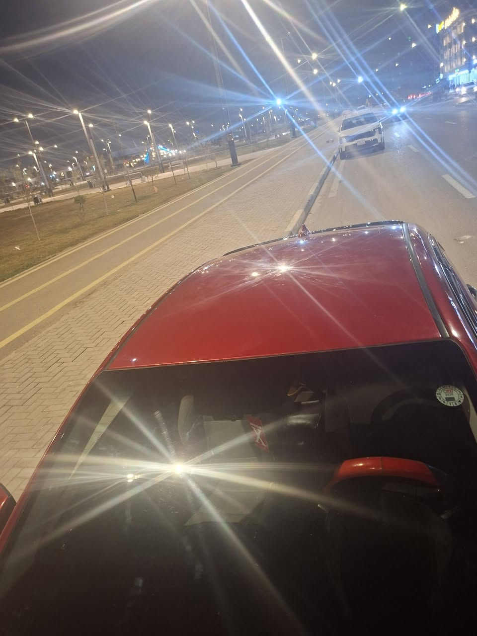 النترا ١٧ امريكي
محرك دوش ٢٠٠٠ والكير أي تي وجاهزات ما بيهن نقص برغي ترايك لمكة المكرمة روحة ورجعة
تبريد ثلج وقوي بنص الصيف اخلي ع ٢ والتدفئة فول
ويلكب وتخم تاير وحدادية جدد
رقم  اربيل مميز بأسمي وشرط التحويل خلال شهر
شاشة كبيرة آيباد وكاميرا رجوع دوارة و داش كام أمامية تنربط واي فاي ع التلفون
بيها منظومة زنون شديتها بورقة عالي وناصي اضافة للايت الأصفر البلاد مالتها وموجود فيديو يوضح كفاءة المنظومة 
ثلاث اوضاع قيادة ( عادي - اقتصادي- رياضي )
سماعات دمام فول 
تحكم ستيرن
مي راديتر زيتي أخضر
مي الزراكات مقطر واخلي وياه كبسولة منظف 
بانزين عادي ومرات ادير محسن للتنظيف
بيها صبغ جاملغ خلف السائق وباب السائق وباب خلف السائق مبدل بلادي 
 وياها جادر وعدة اسباين وعدة لقم راجز وعدة منفاخ تايرات دي ولت بعدني ما مستخدمة وتلبيسة كشنات بعدني ما شادها 
السعر ١٢٦ مكاني البصرة - ياسين خريبط
*********** للاستفسار
