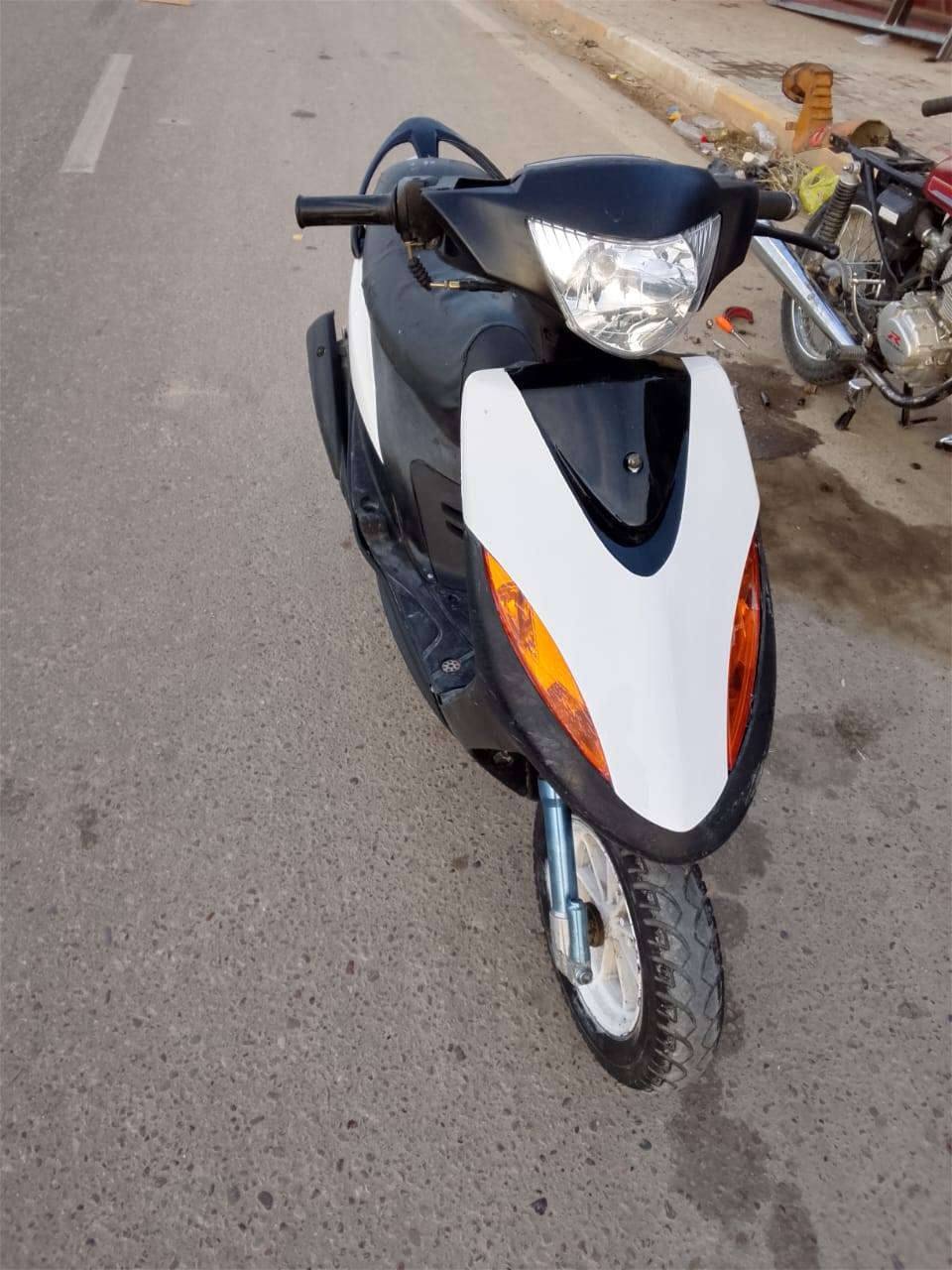 سلام عليكم ماكس عدله بوشه 55كهربايات كله شغاله دراجه نضيفه وشوفت عينكم نقص بس سلف  مكان كربلا الحر رقم *********** السعر 3500الف
