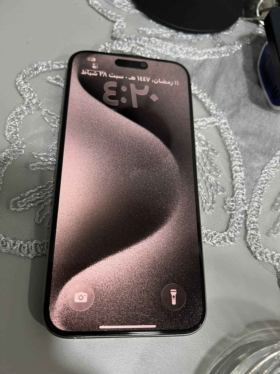 ايفون 15 برو ماكس📱
ذاكره 265 نظافه 100%‎‎
بطاريه 89 بلاديه
جهاز بصمه وجه واكفه وضهر مكسور
موضح بل صور  
دبل سيمكارت👀
سعر 850 قفل قفل
استفسار اتصال 
‏‭***********
او وتساب 
مكان الجهاز بغداد حي العامل
