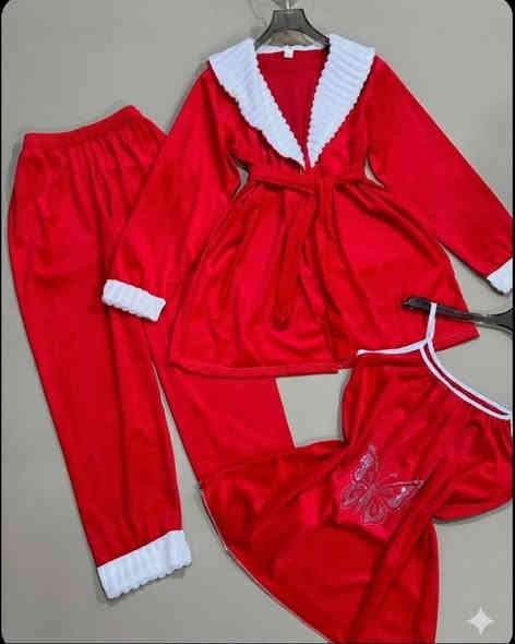 #الكرسمس 🎉✨🔥❤️‍🔥
💐موديلات نار تجنن متوفرة باللون الأحمر ❤️‍🔥
❤️‍🔥🔥تتوفر كافه الألوان والقياسات الكميه محدوده سارعو بالحجز عبر مراسله الصفحه او التواصل على الواتساب على الرقم *********** ❤️‍🔥🔥🧸👗
