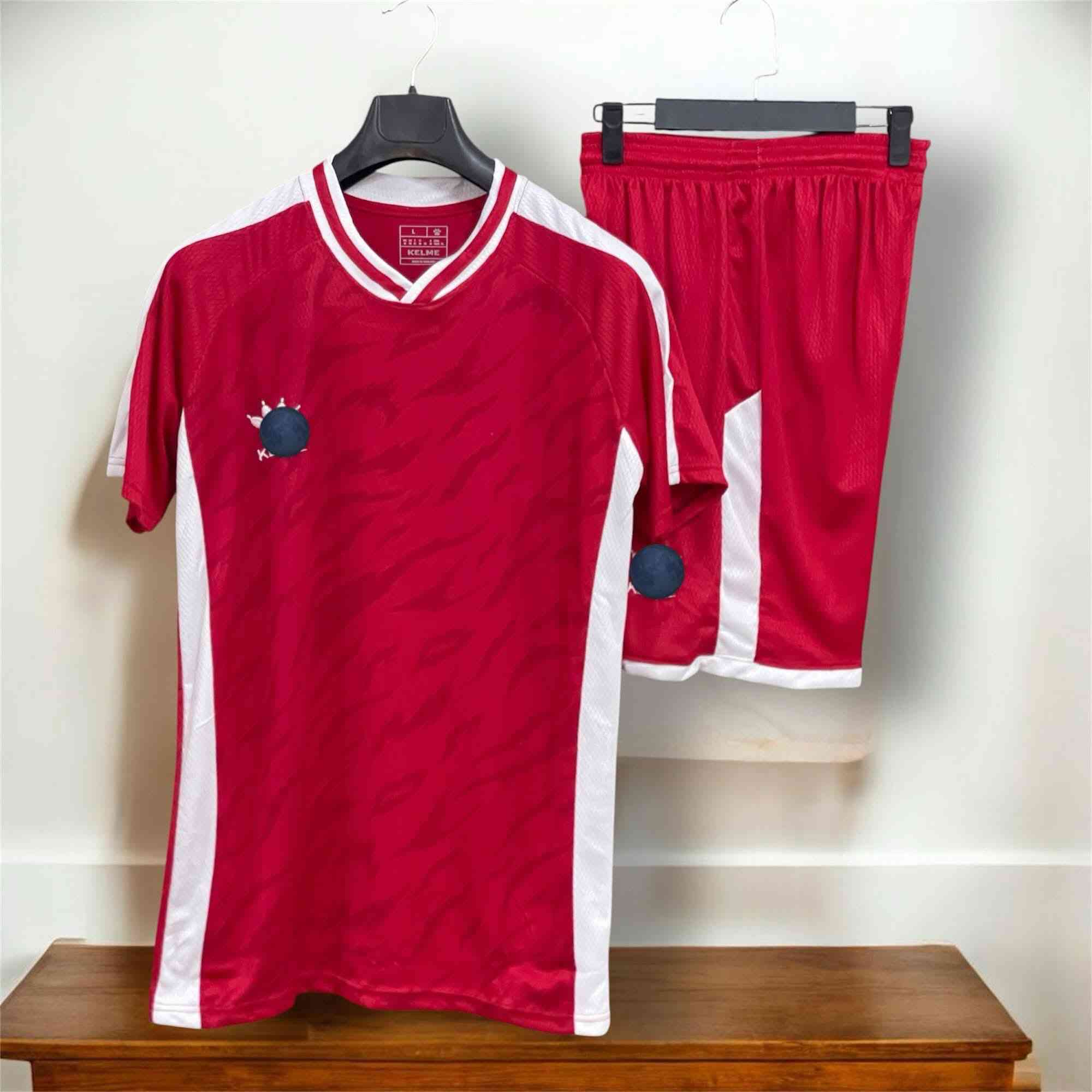 التايلندي الاصلي 
دريس وشورت الاصلي 
بدون رقم  

قطعه 6الف 

  L XL XXL.  القياسات
توصل واتساب  ***********
