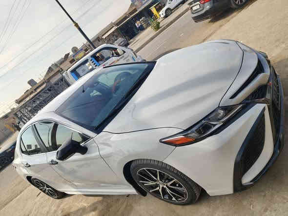 السلام عليكم  كامري -seللبيع او مرواس 
🚗موديل 2023
🚗4 سلندر 
🚗ماشية30الف
🚗محرك سعة 2.500
🚗كامرة
🚗كرسي السائق كهربائي بالكامل
🚗رادار امامي
🚗تحديد مسار
🚗تبريد جهتين
🚗دعامية رياضي
🚗نظام ABS
🚗لايتات داخلية LED
🚗كشافات ضباب LED
🚗لد نهاري LED
🚗لايت زنون عالي ، ناصي LED
🚗ويل كب مقاس 18
🚗نظام قيادة Sport/Normal/Eco
الضرر ست قطة ودوخل

السعر 150وبيهة مجال
مرقم معوقين نينوة

للأستفسار  : *********** 
 ***********
