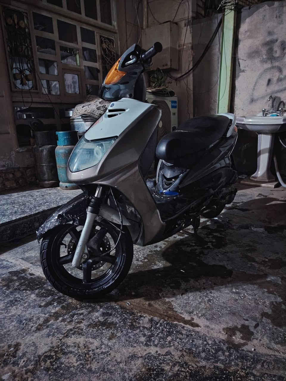 سلام عليكم سكنس نثيه ياباني سرعه 110 دراجه خير من الله نكره سلف مجفت جديد معدل يخبل كهربائيات شغاله سعر 500وبيها مجال مكانها العامريه ***********
