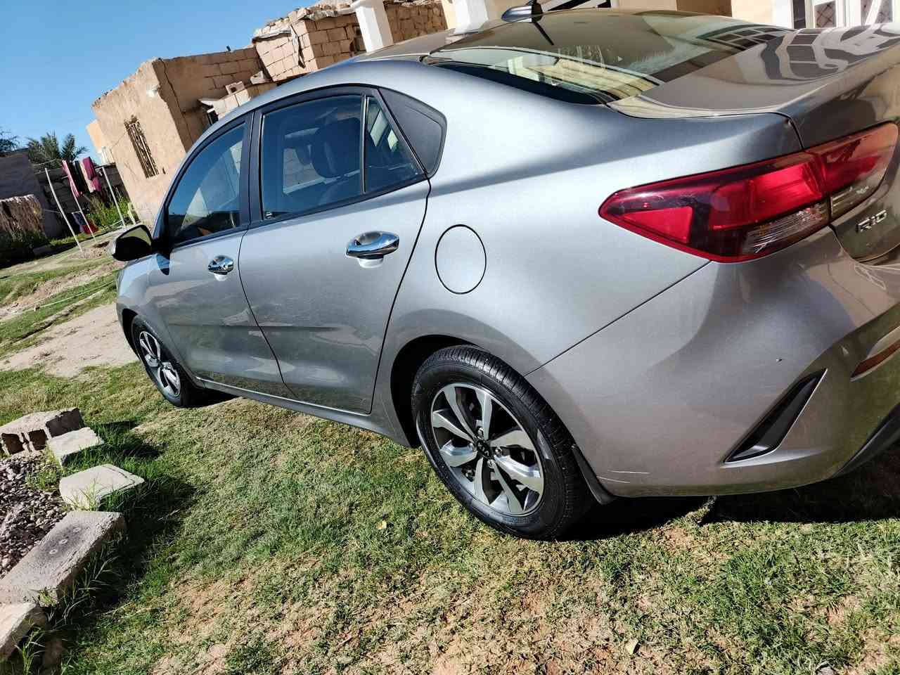 كيه ريو 21امريكي محرك 1600دوش دبل نوزل كير 8نمر رقم اربيل لون نفطي اسياره اس فول ما عده الفتحه بيها بنيد مصبوغ السعر 123بيها مجال ***********
