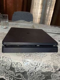 بلاي ستيشن 4 سليم • نظيف شغال • بدون يدات وHDMI