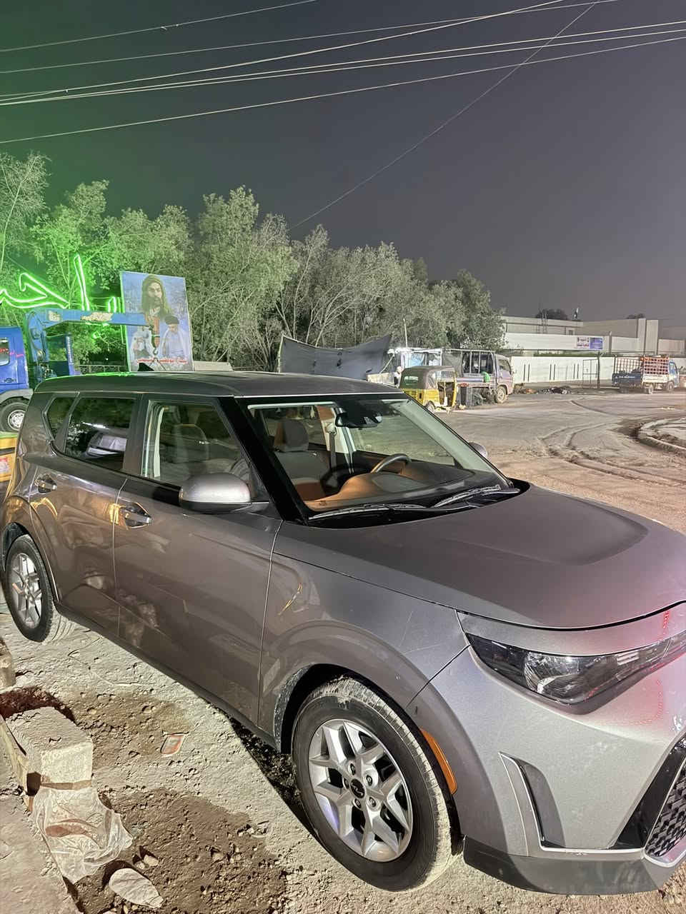 سلام عليكم كيا صول للبيع موديل 24 مبدل جاملغ وبنيد ولغد تصليح درجه اوله سياره جديده بمعنى الكلمه مكاني بغداد السعر 128 بدون رقم 

***********
