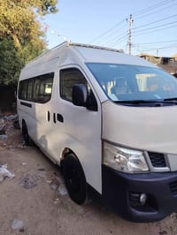 سيبايه نيسان عالي نضيفه وخشب نضيف تفتحها بيدك 125 وبيها مجال بسيط الشر...
