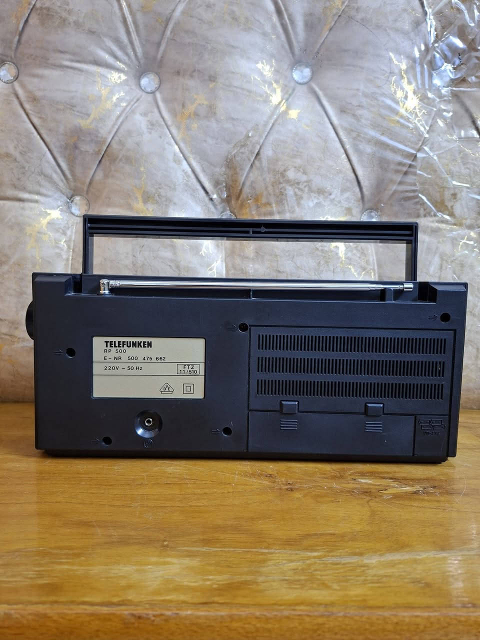 تحية طيبه جهاز مارگه تليفونكن الماني 
سحب جداً قوي نقاوت الصوت ممتازه 
نسبه النظافه عاليه 95 ٪  اربع موجات 
مع FM  كهرباء مباشر  باتري عدد 4 وسط
يوجد فيديو لتوضيح السعر خاص 
***********
