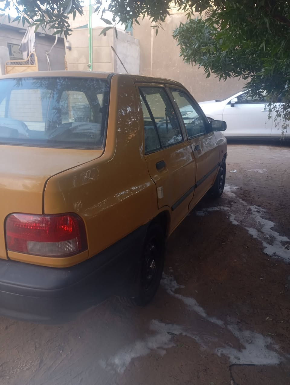 السلام عليكم سايبه 15السياره مكفوله من الضربه كير ومحرك كفاله رقم بغداد نكليزي باقي  ستلام سعر 35وبيه مجال قليل ***********ة
