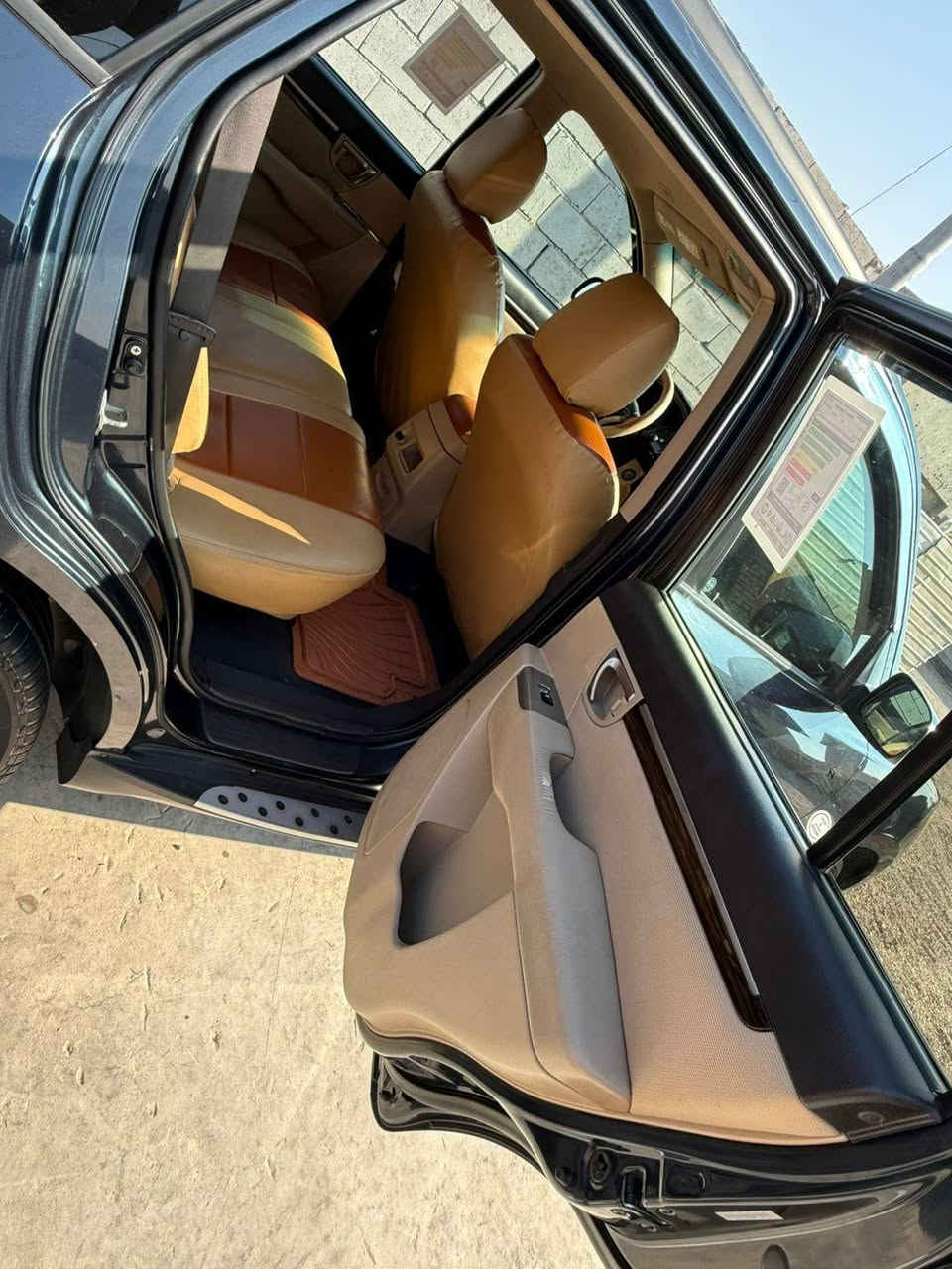 تحيه طيبه السلام عليكم
سنتافي 2011 وارد امريكي.

كلين ضرر دعاميه فقط سونار مع صور 

ماشيه 153 ألف 

6 سلندر 

شاشه كامره 

تحكم ستيرن 

سويج صاج

تبريد قطعتين 

5 راكب  
فور ويل 

ويل كب 

صدر كله جديد 

تخم تاير 

جاهزة 

رقم بغداد دولي باسمي تحويل مباشرة سنويه هزه جديد 

145 ورقه وبيها مجال بسيط 

أي استفسار 

***********

مكان بغداد
