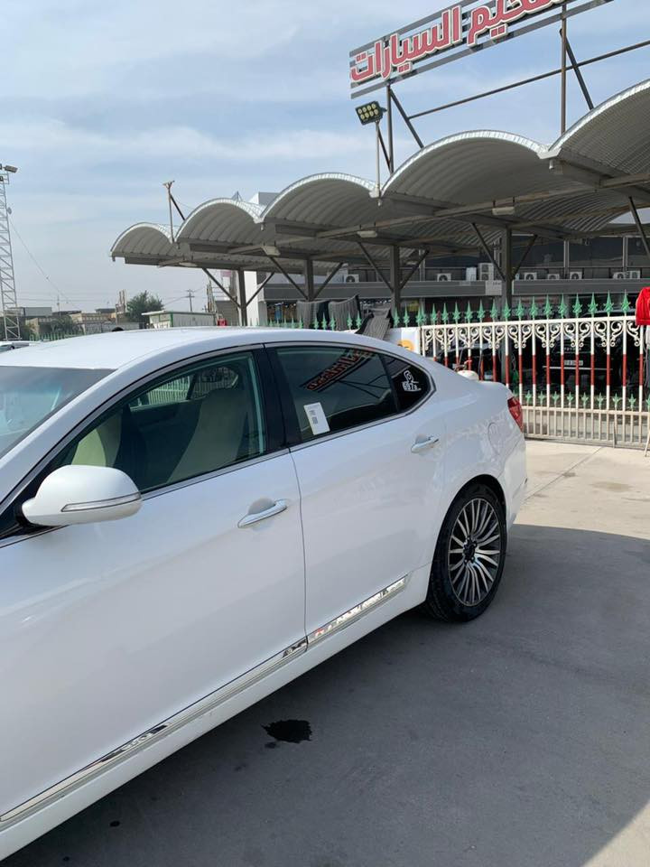 السلام عليكم ورحمه الله وبركاته سيارة كيا كادينزا 2010 خليجي رقم اربيل الدولي بأسمي سنوية وهزة جديدة السنوية لسنة 2030 بيها جاملغ أمامي نفسه معمر ومصبوغ وعندك الدعامية الوره والكدام يحتاجلهن شوي ترتيبات والباقي كله مابي شي والكير والمحرك كفالة
والسعر 100$ وبيها مجال والشراي يتصل وعلى عيني وراسي وهذا الرقم ***********
