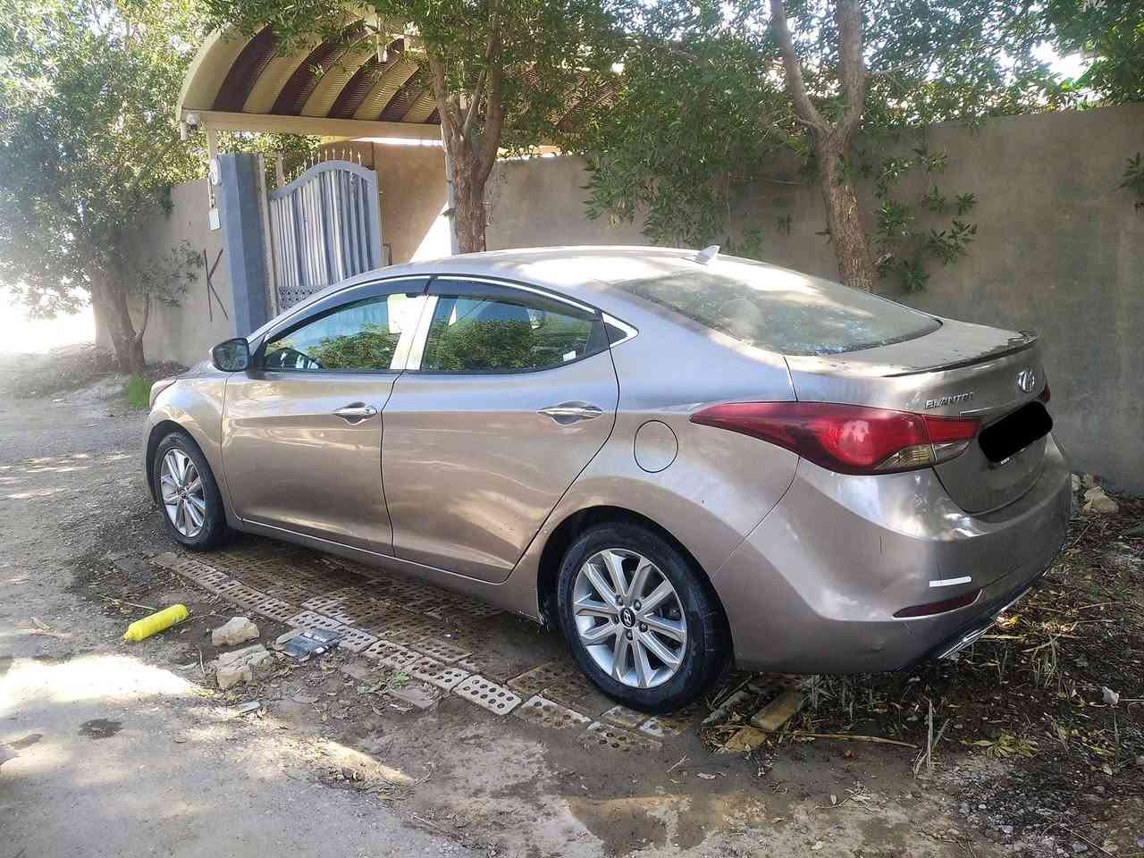 للبيع النترا 2015 امريكي رقم كربلاء الجديد بسمي سنويه مجدده لل 2030 محرك 1800دوش السياره فول مواصفات عدا الفتحه كله ليبل واحد بدون تبديل وبدون دواخل بيه صبغ 3 قطع اثر شخوط فقط بدون فتح السياره جديده مكينه كير حداديه جدد تخم تاير جديد تبريد ثلج 
السعر 103 وبيه مجال 
للاتصال ***********
***********
المكان بابل الحله
