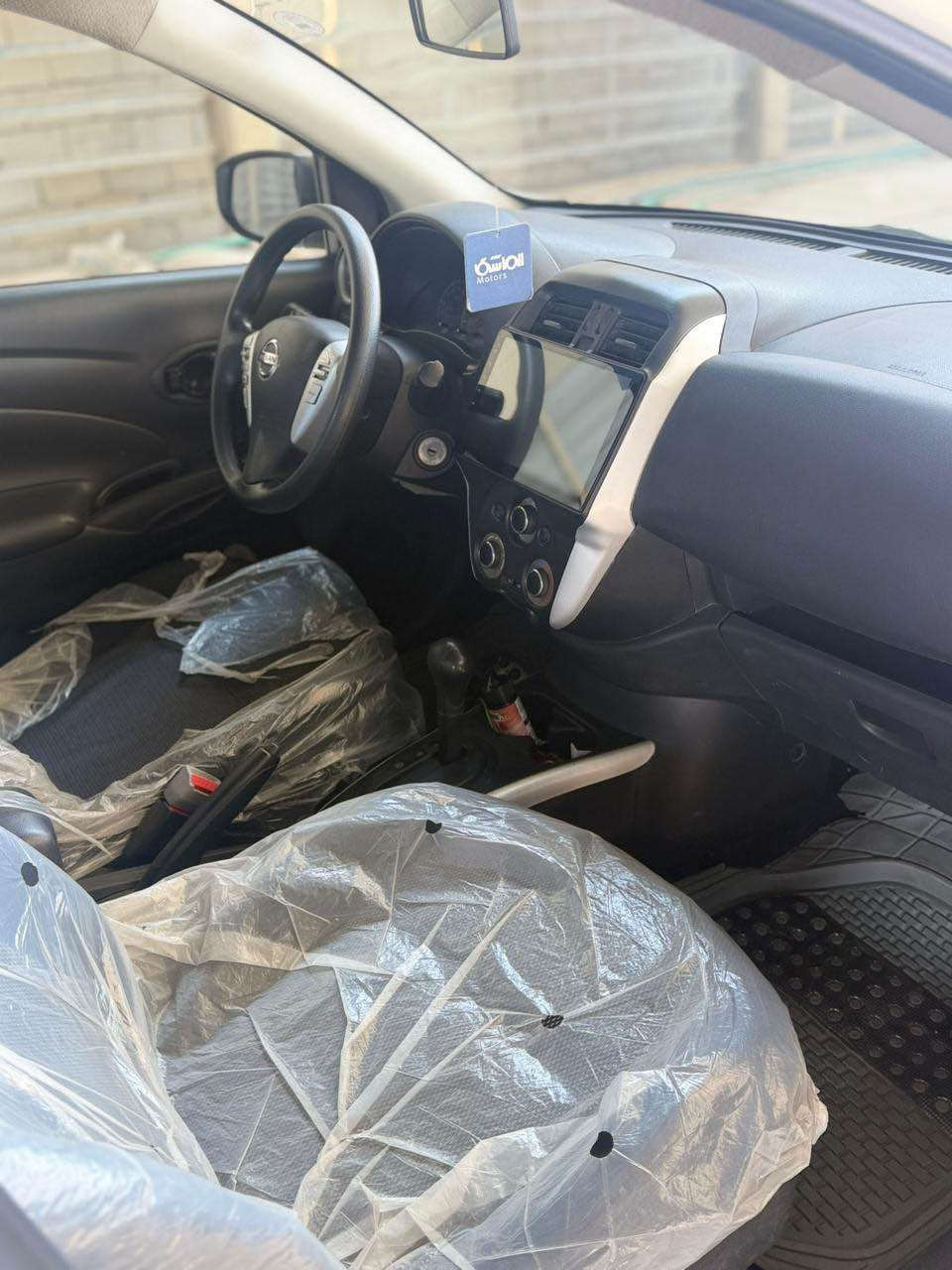 السلام عليكم مكلف بنشر نيسان سني مصري
السياره كفاله عامه ماشيه 27 الف
العنوان البصرة الاصمعي
السعر 124 ومجال بيه بسيط كلش 
رقم صاحب السياره 
*********** البصرة, العراق
