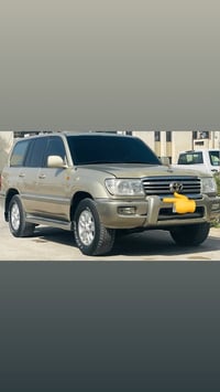 مصفحة • لاندكروزر VX • محرك V8 ٥.٧