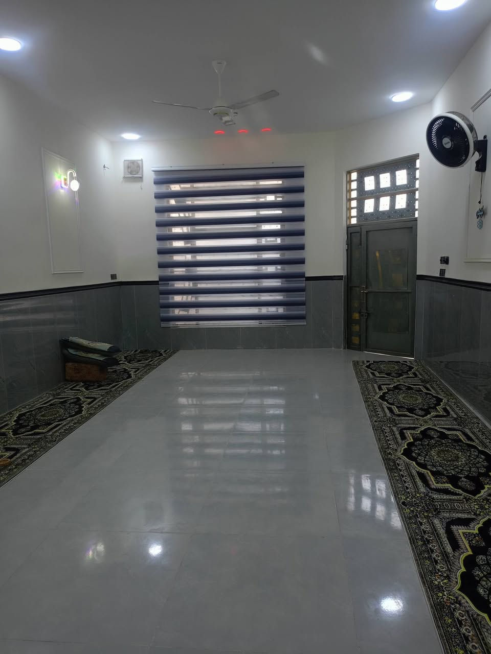 بيت بحي لحريه قريب على لشعبه لقديمه بناء جديد مساحه275 مطلوب سكان تقريب 28 مليون ستفسار 
*********** وتساب شقال
