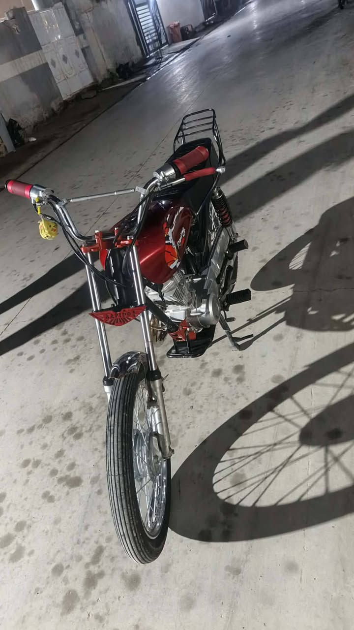 سلام عليكم مطور لبيع موديل 25 رابيدو ما مفتوح سعر 550بي مجال لطيبين رقم موبايل ***********
