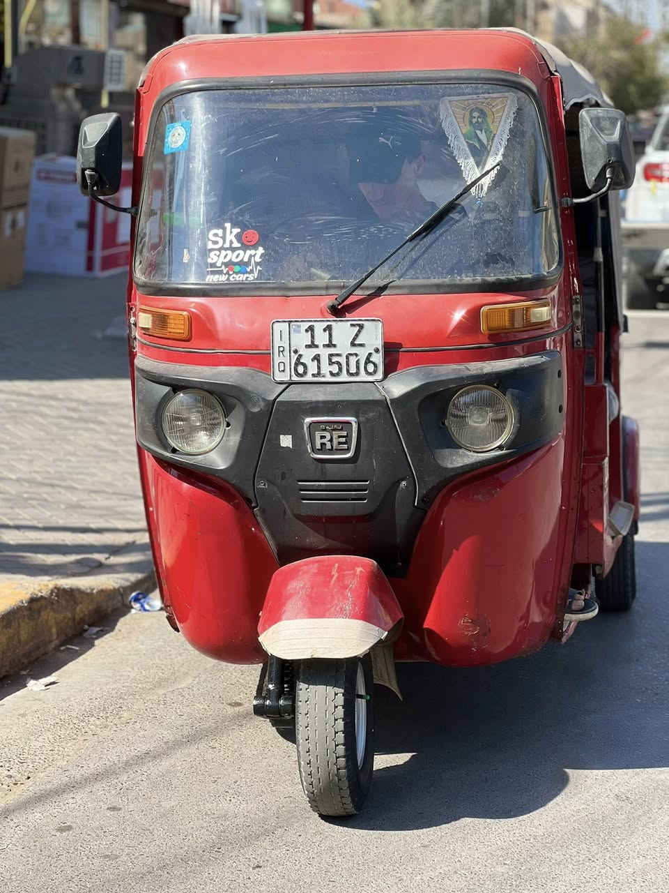 سلام عليكم تكتك للبيع موديل 2018 رقم وسنويه بغداد تحويل ثاني يوم التكتك معمره وراجعه شركه وهاي شوفت عينكم خير من الله مكينه مال 2020 كامله لتلتك شغل واطلع عله باب الله ومابيهه اي نقص كهربائيات شغاله كلهه مكان تكتك بغداد الدوره انتصال ***********
