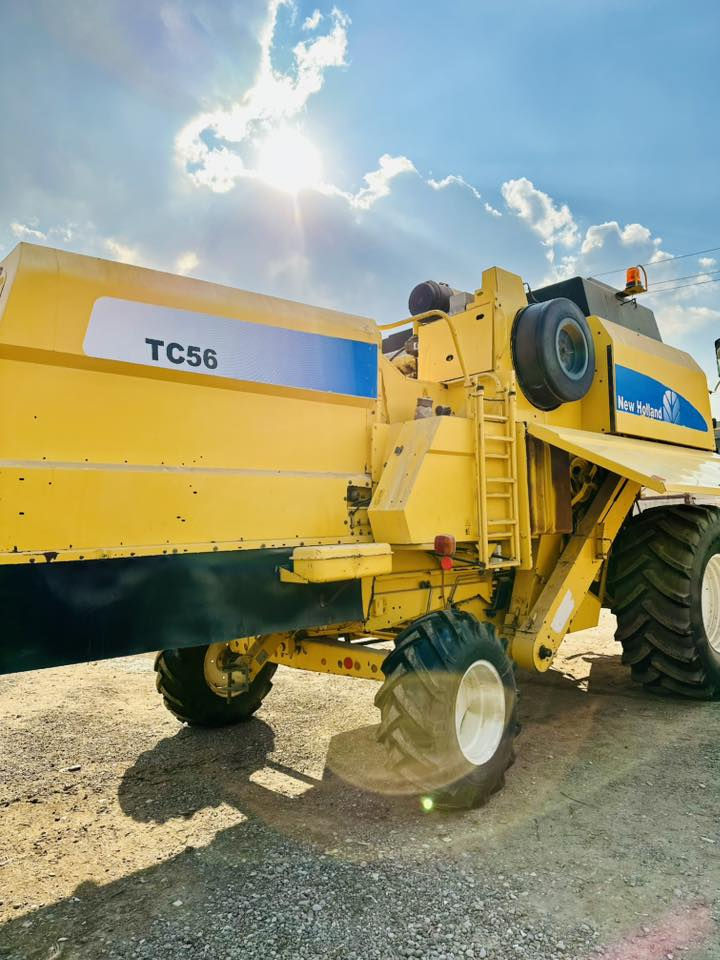 ‎کوردی: دەڕاسە نیوهۆڵەند tc56 مۆدێل 2006 3500 سەعات ئیشی کردیە فول مواسەفاتە دەبڵ درام و هایدرۆ تەبلە ١٧ فوت لەعابە(قەلاب) ئەسکل سلایت 4 نوێە تازەی کرایتە سەرێ  هێشتان ئیشی پێ نەکرایە مەکینەی کەمێک بوخاری باقی هەموی بە شەرتە هەیە ژمارە مۆبایل ***********-***********   
‎عربي:حاصده نيوهولند tc56 موديل 2006 مشتغله 3500ساعه للبيع فول مواصفات تبله ١٧ فوت لاعاب و دبل درام  هايدرو ٤ تايرات جديده بعدها مامشتغل بيها مكينه بيها بخار و باقي كله بشرط  رقم موبايل ***********-***********
